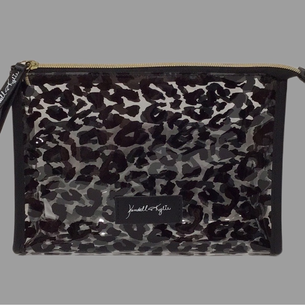 Kendall & Kylie Cosmetic Bags Set, 2 Sizes/2 Shapes - Picture 7 of 11